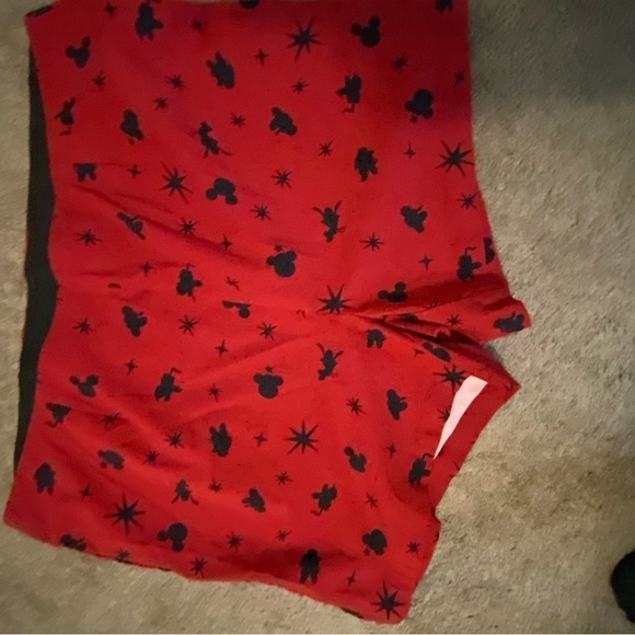 Plus size women’s 3x torrid Disney shorts red with black Mickey ears - Picture 5 of 14